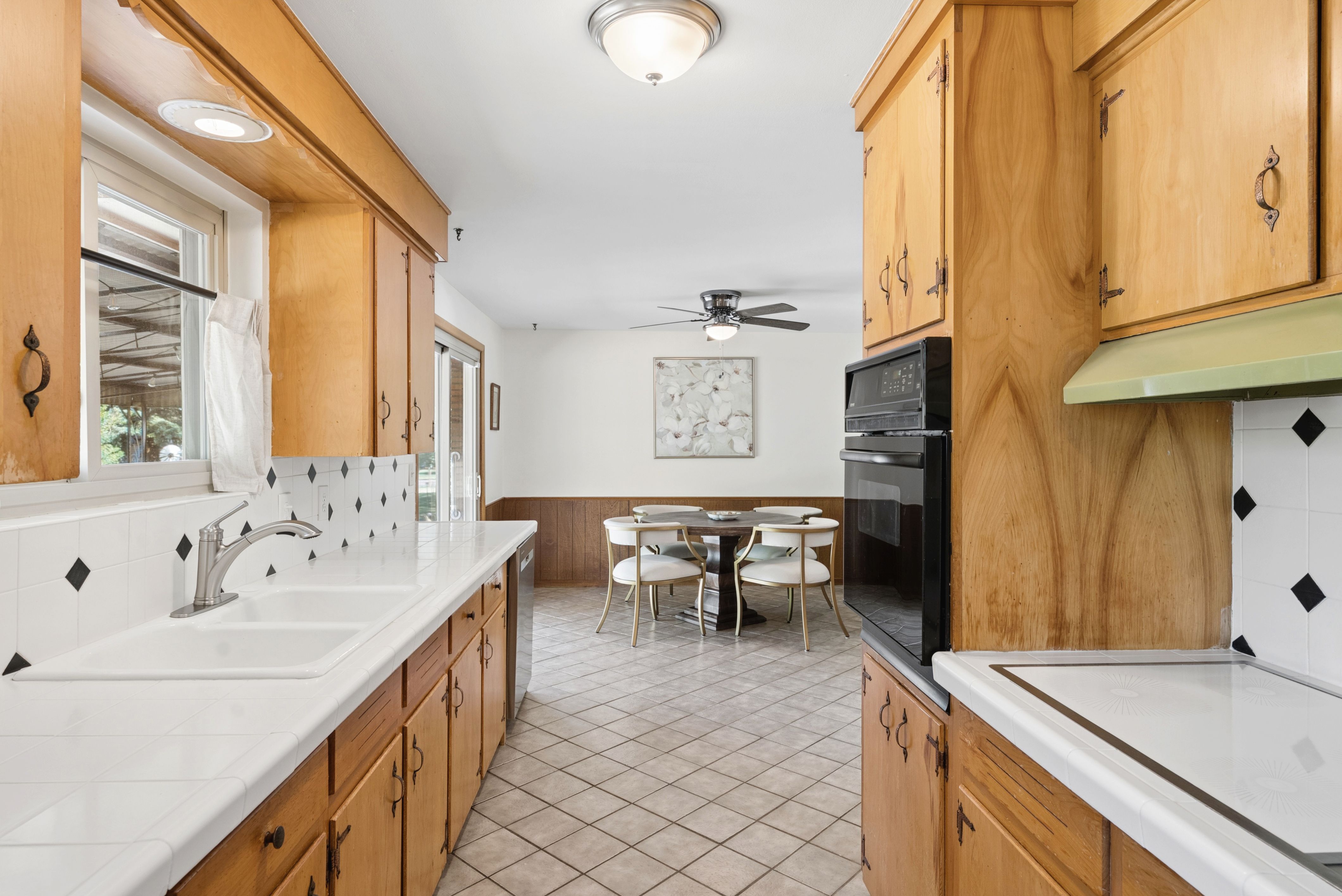  Lovingly Maintained Home in a Quiet Centennial Neighborhood - 物件實景