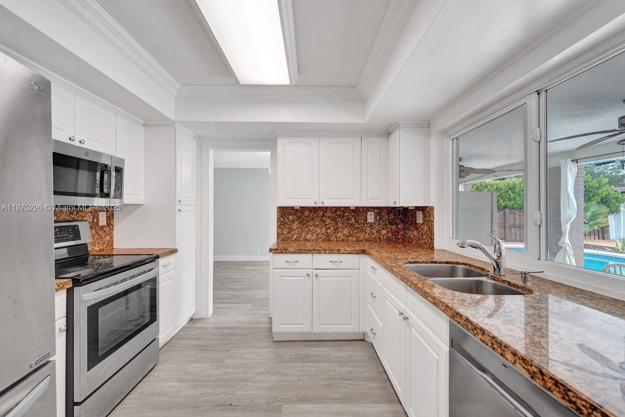 Cooper City, Florida, 33328, United States, 5 Bedrooms Bedrooms, ,3 BathroomsBathrooms,Residential,For Sale,1942124