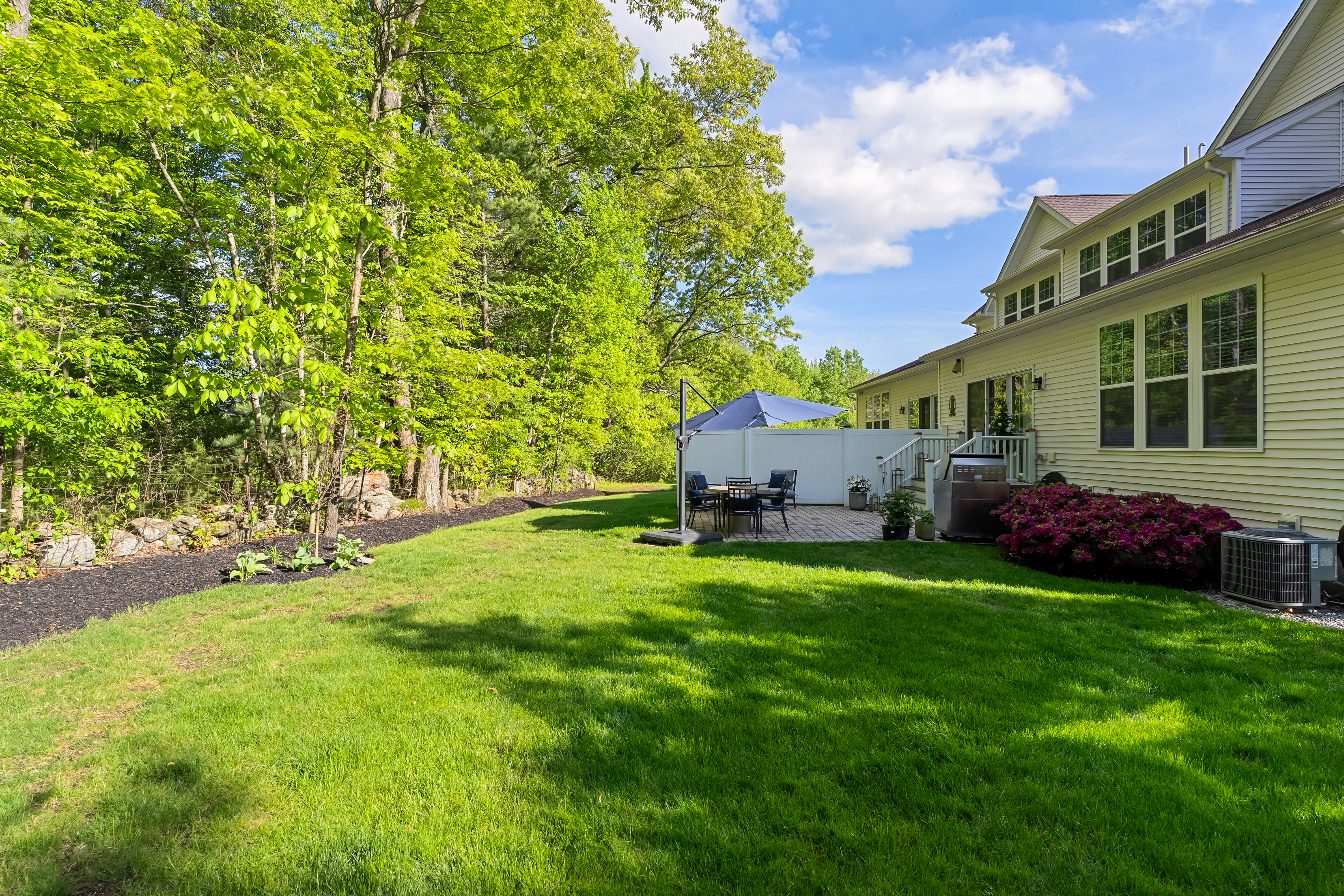  2 Hummingbird Way, Unit 1, Methuen, MA, 01844 - 物件實景
