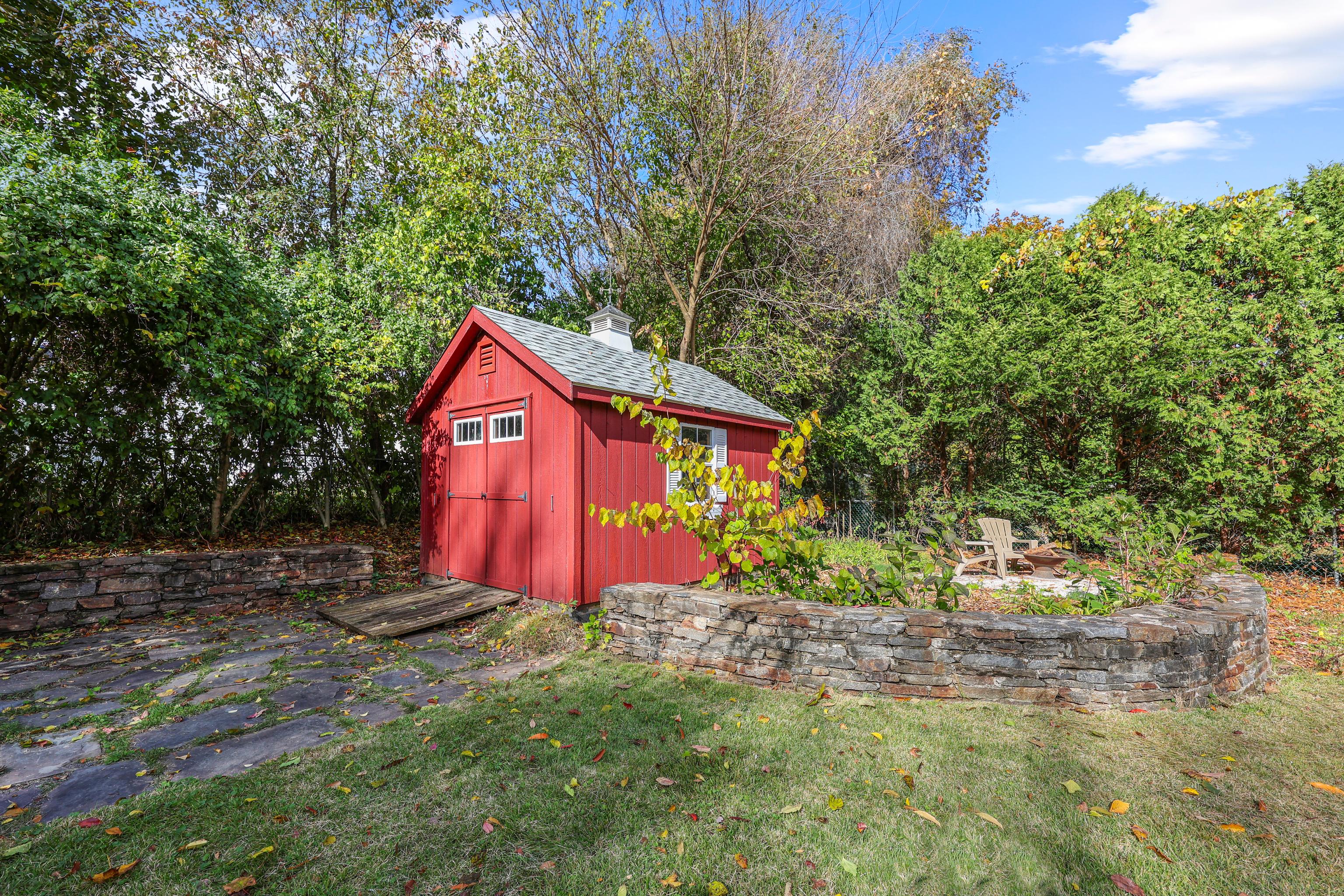 West Hartford, Connecticut, 06110, United States, 4 Bedrooms Bedrooms, ,2 BathroomsBathrooms,Residential,For Sale,1990757