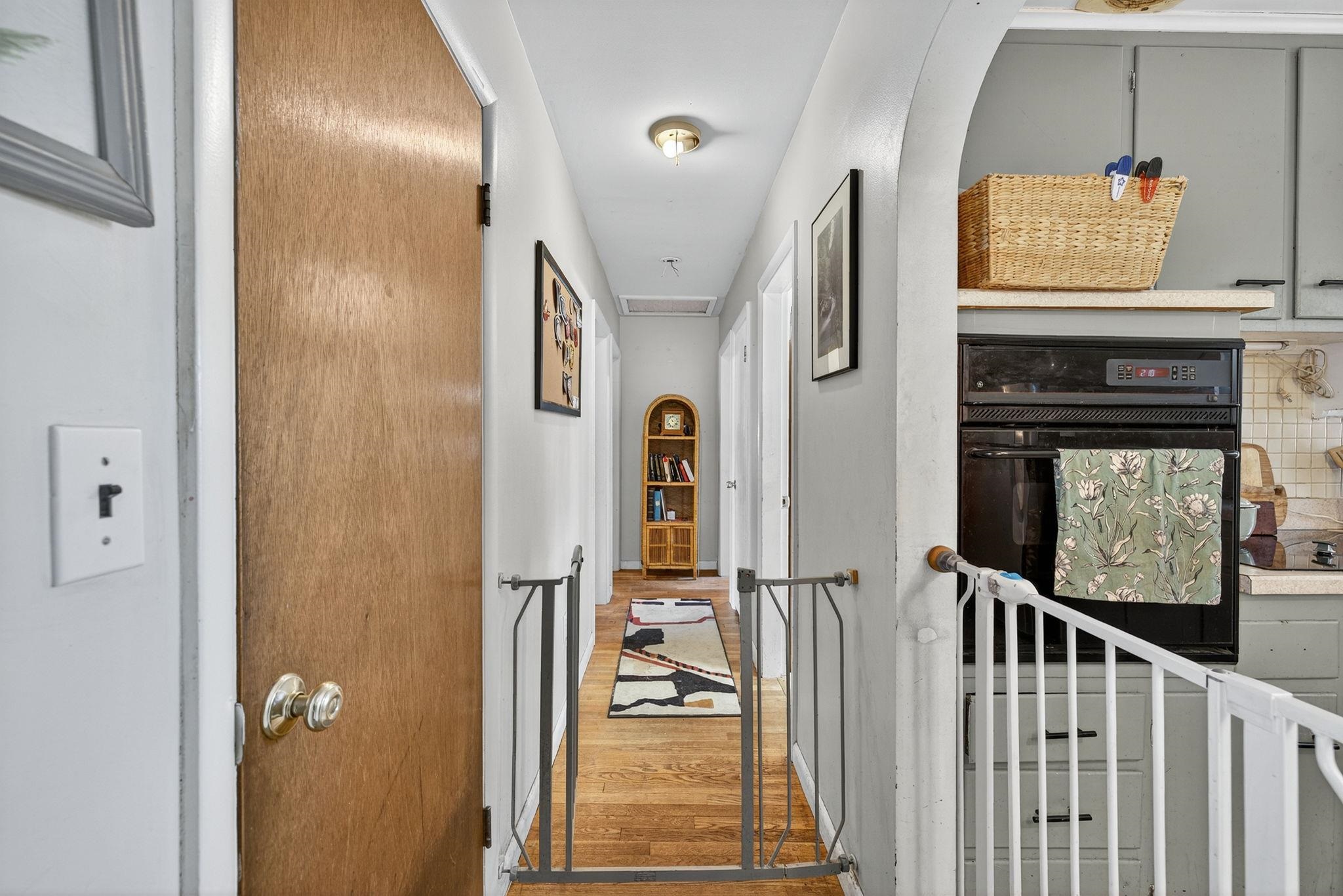 Portsmouth, New Hampshire, 03801, United States, 3 Bedrooms Bedrooms, ,1 BathroomBathrooms,Residential,For Sale,1934652