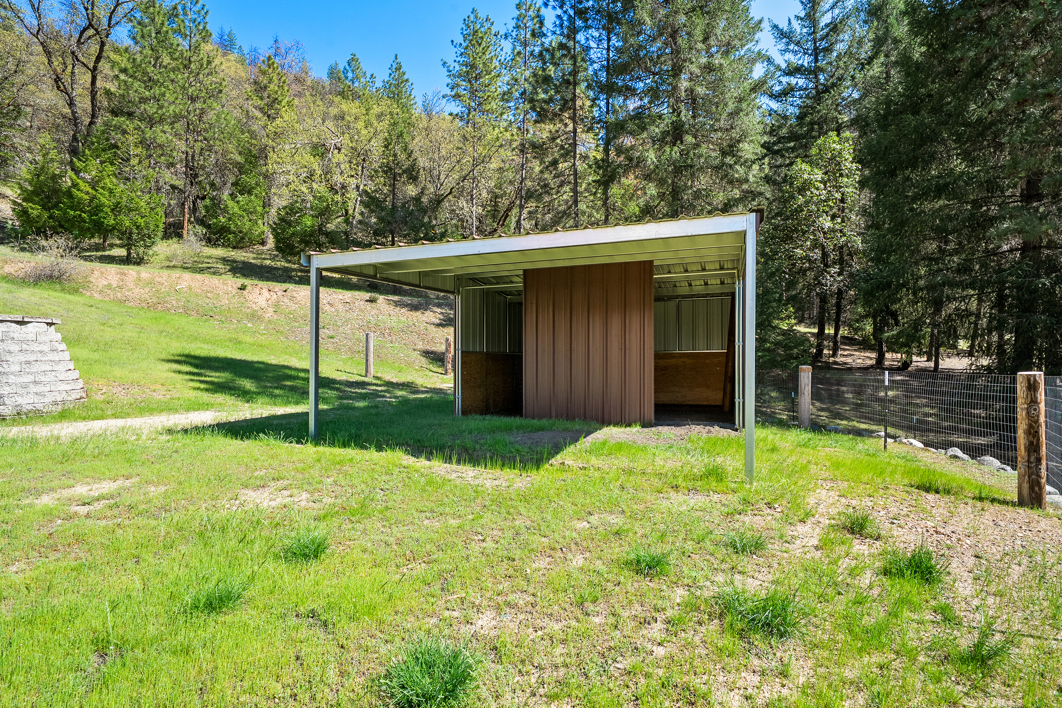  2995 Goose Ranch Road, Lewiston, CA 96052 - 物件實景