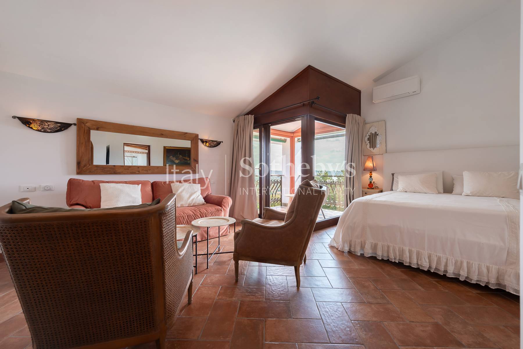  Elegant Villa with Private Park in Trevignano Romano - 物件實景