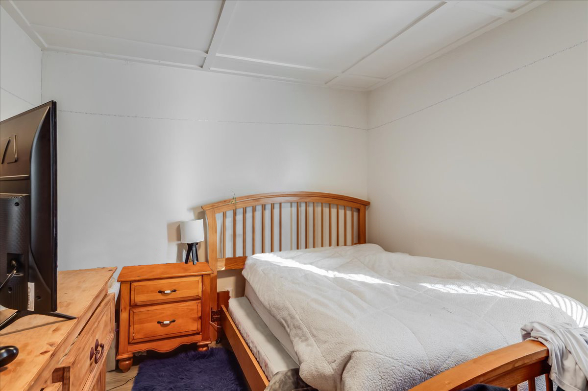 Cheyenne, Wyoming, 82001, United States, 4 Bedrooms Bedrooms, ,4 BathroomsBathrooms,Residential,For Sale,1978140