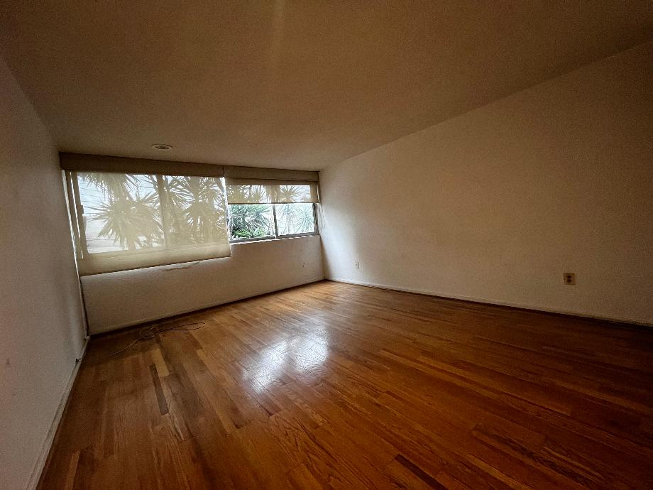 Fuente de Cantaritos, Naucalpan de Juárez, Estado de méxico, 53950, Mexico, 3 Bedrooms Bedrooms, ,3 BathroomsBathrooms,Residential,For Sale,Fuente de Cantaritos,1583198