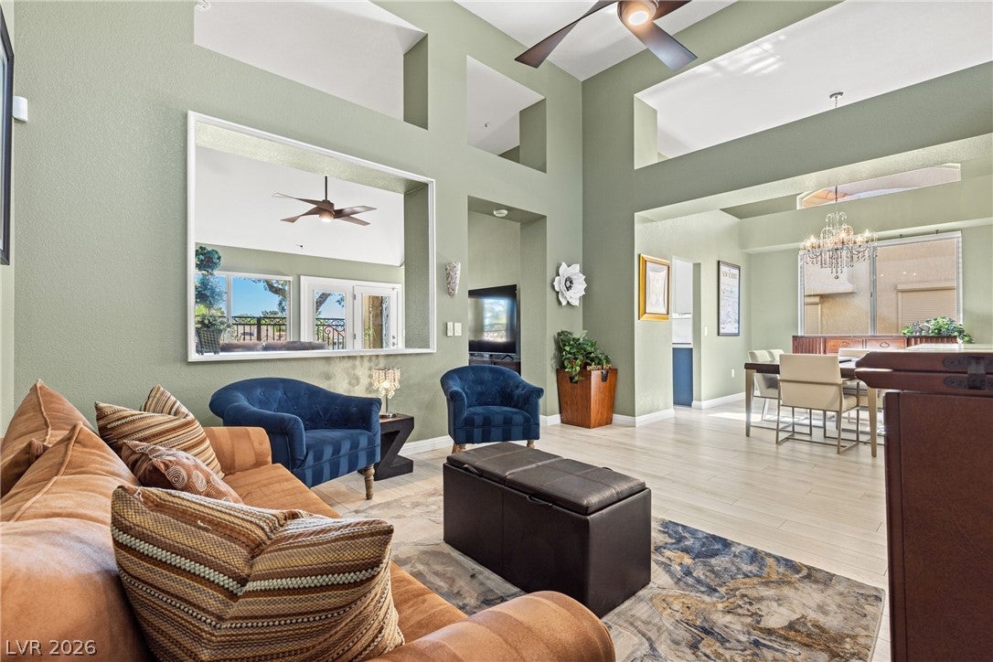 Las Vegas, Nevada, 89134, United States, 2 Bedrooms Bedrooms, ,2 BathroomsBathrooms,Residential,For Sale,2031210