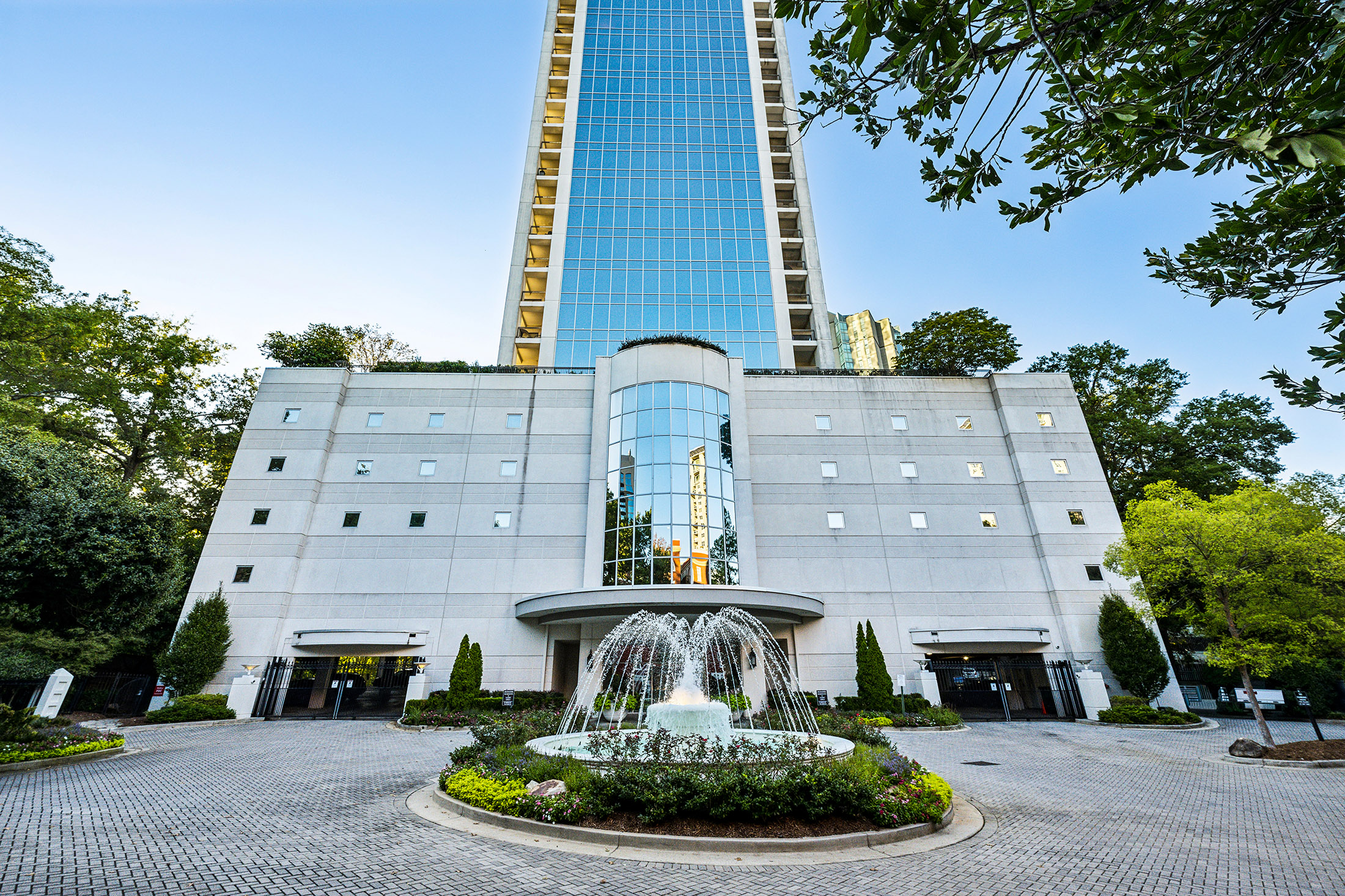  Exceptional Space, Skyline Views, and an Unbeatable Buckhead Location - 物件實景