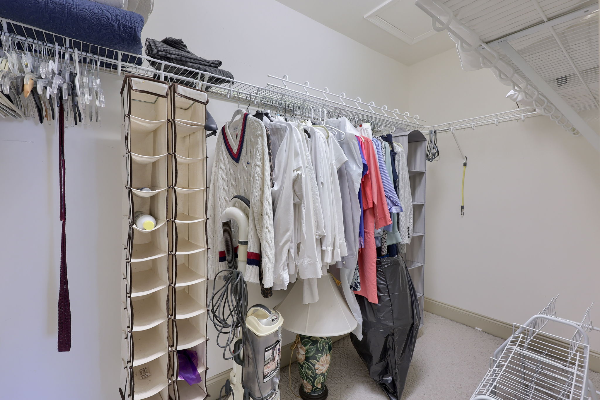  66 FARMVIEW LN - 物件實景