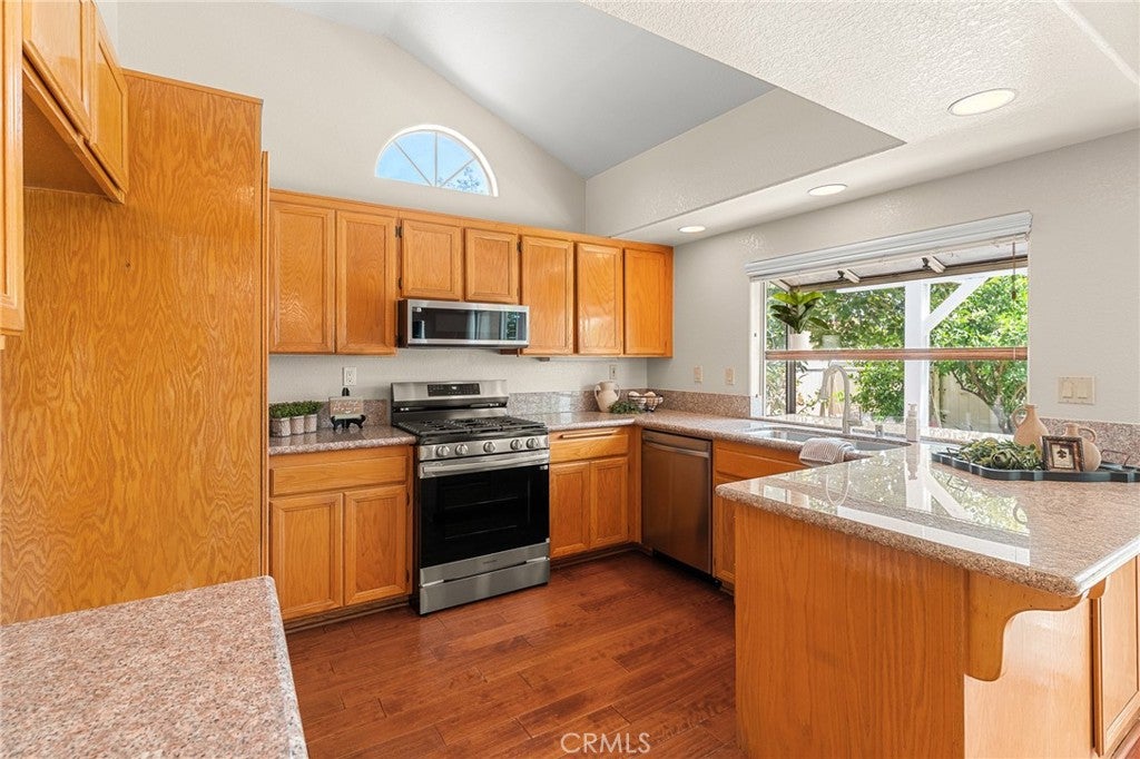 Loma Linda, California, 92354, United States, 3 Bedrooms Bedrooms, ,2 BathroomsBathrooms,Residential,For Sale,1921715