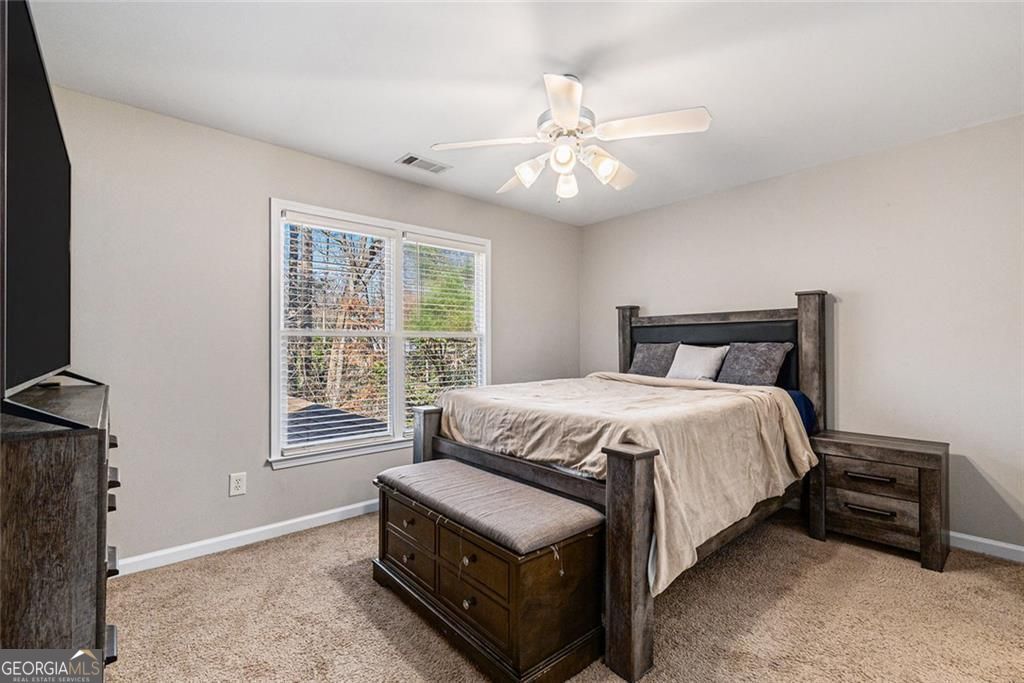 FLOWERY BRANCH, Georgia, 30542, United States, 5 Bedrooms Bedrooms, ,5 BathroomsBathrooms,Residential,For Sale,1894604
