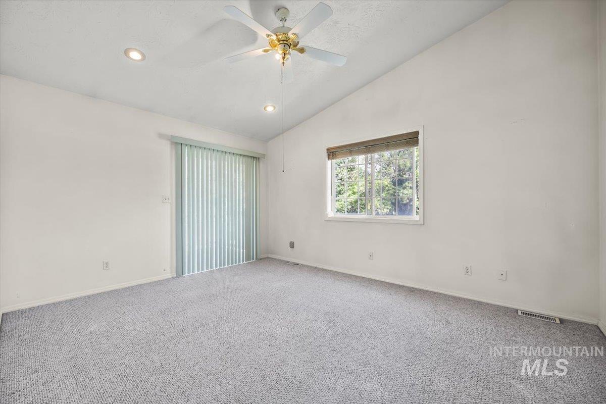Caldwell, Idaho, 83605, United States, 4 Bedrooms Bedrooms, ,3 BathroomsBathrooms,Residential,For Sale,1938152