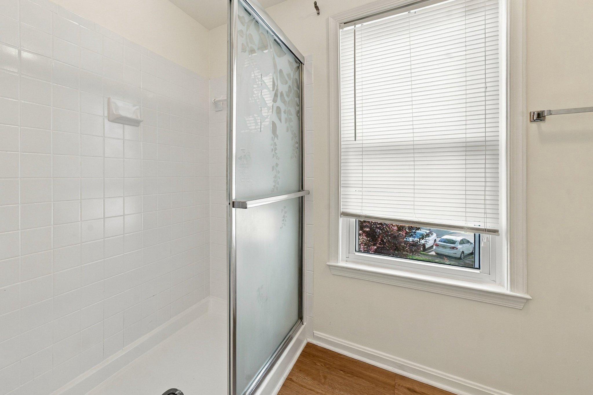  5909 Saint Giles Way, Alexandria, VA, 22315 - 物件實景
