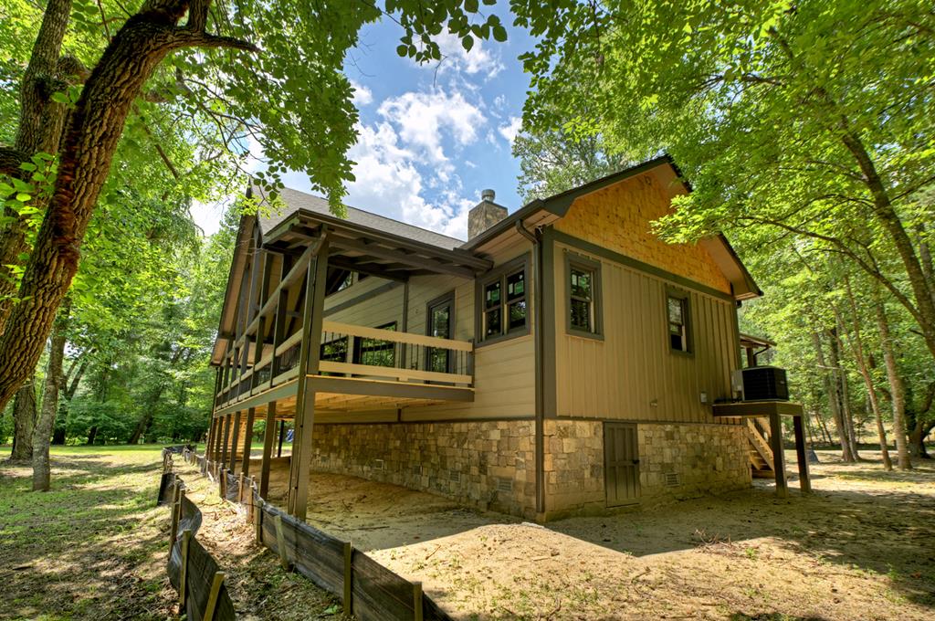 Mineral Bluff, Georgia, 30559, United States, 4 Bedrooms Bedrooms, ,5 BathroomsBathrooms,Residential,For Sale,1858917