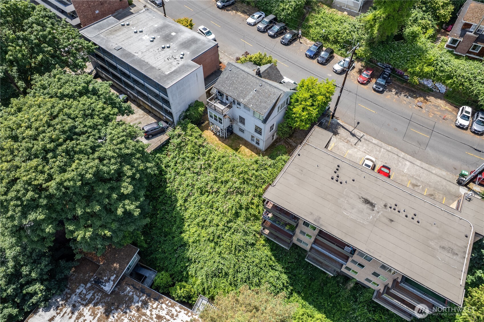 Seattle, Washington, 98105, United States, ,Residential,For Sale,1896313