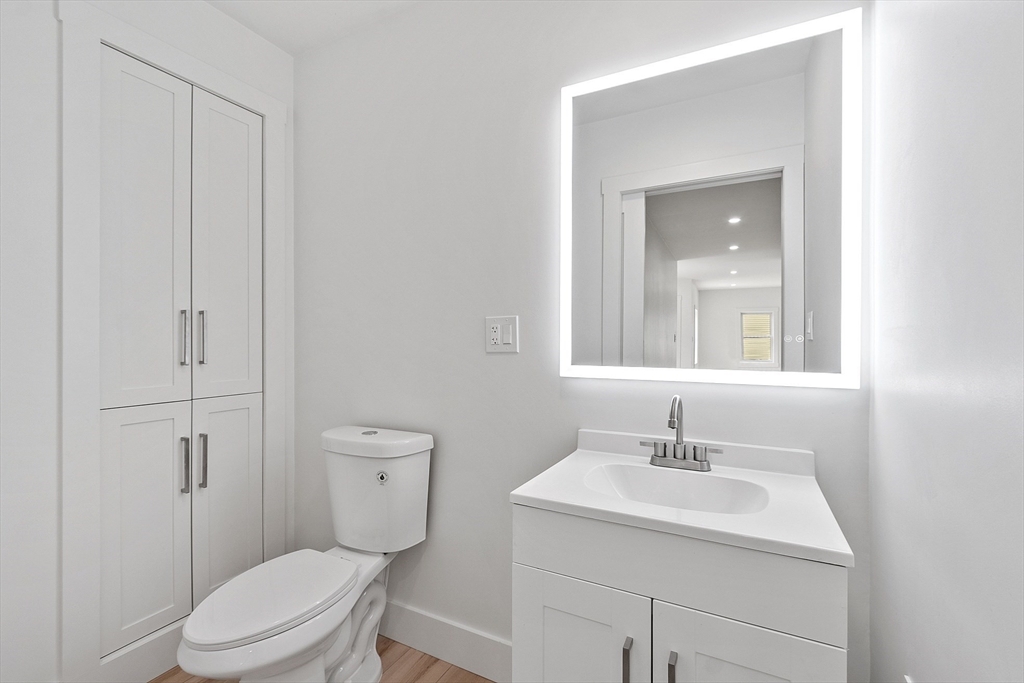 Leominster, Massachusetts, 01453, United States, 3 Bedrooms Bedrooms, ,2 BathroomsBathrooms,Residential,For Sale,1912072