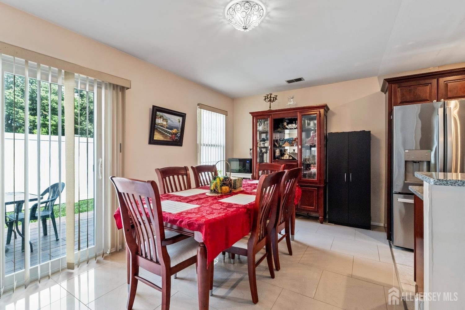 Edison, New Jersey, 08820, United States, 4 Bedrooms Bedrooms, ,2 BathroomsBathrooms,Residential,For Sale,1921725