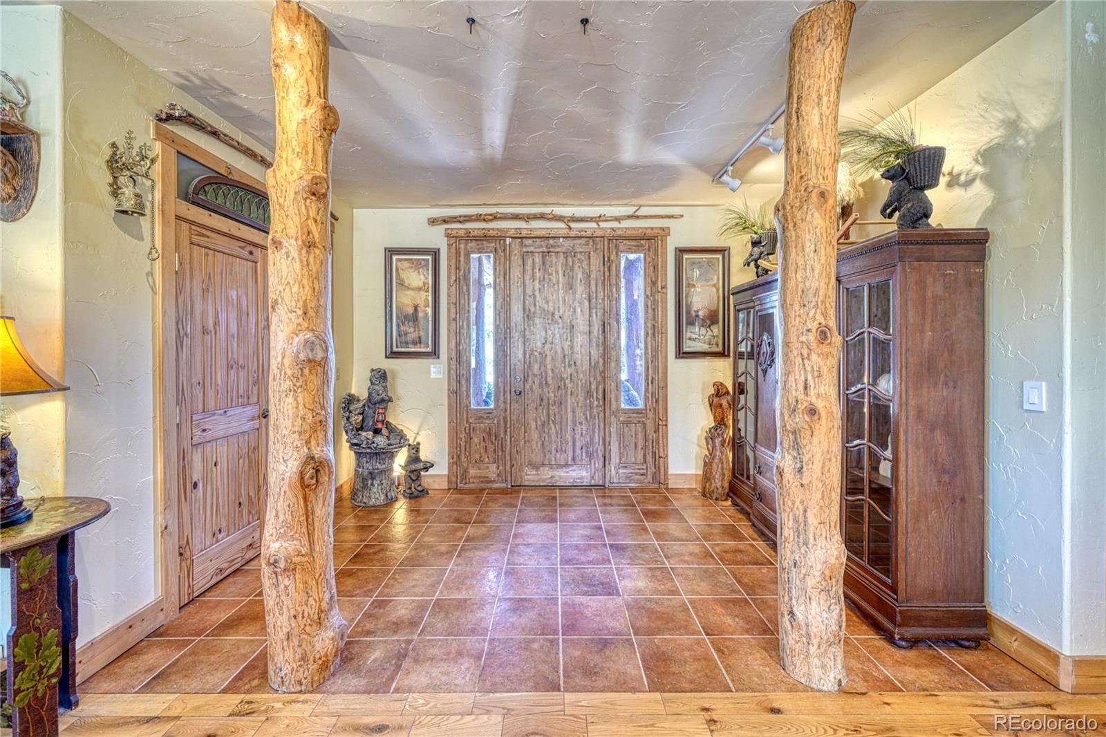 Salida, Colorado, 81201, United States, 4 Bedrooms Bedrooms, ,4 BathroomsBathrooms,Residential,For Sale,1975742