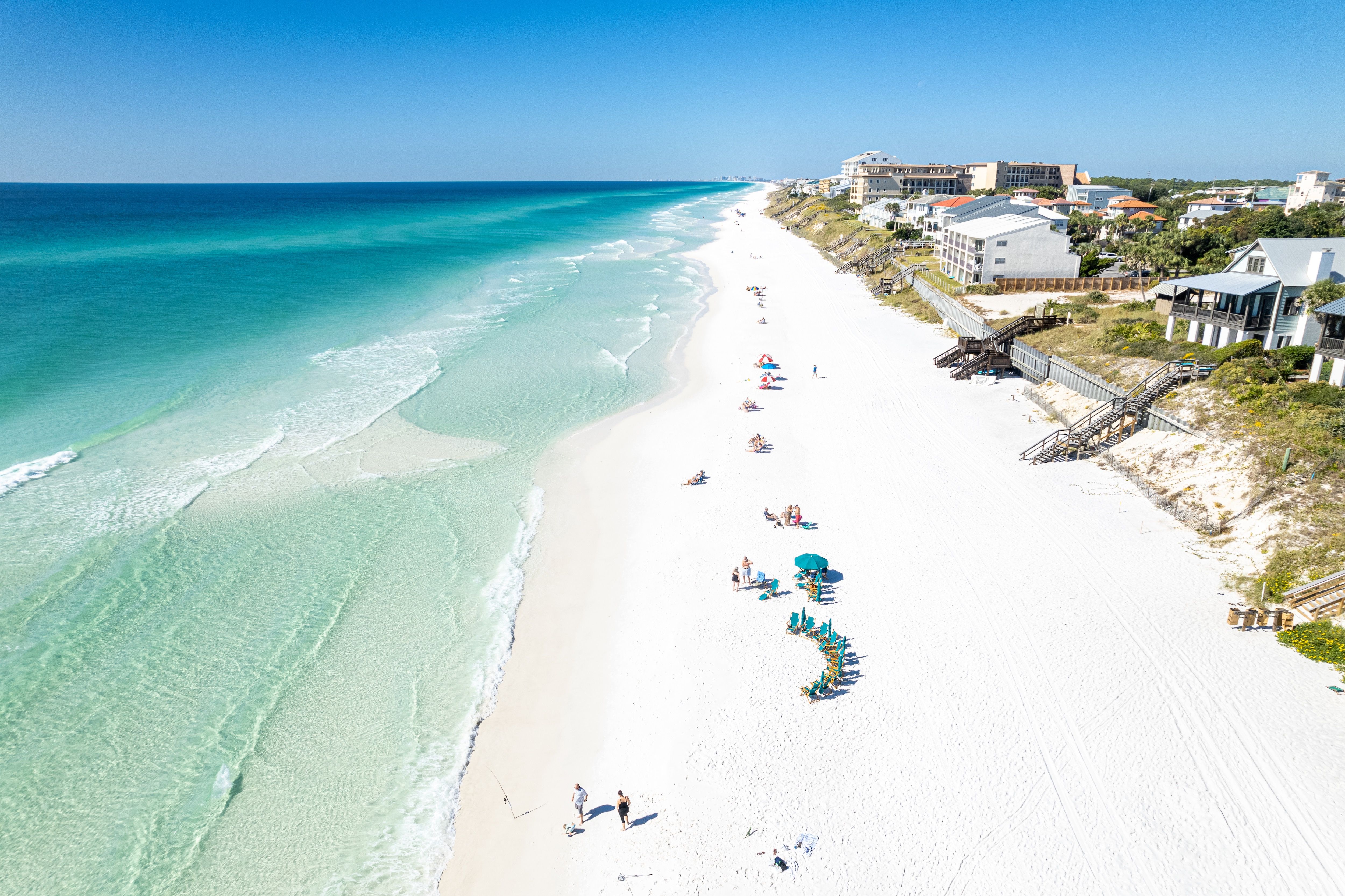  Grand Coastal Retreat With Carriage House And Resort-Style Pool - 物件實景