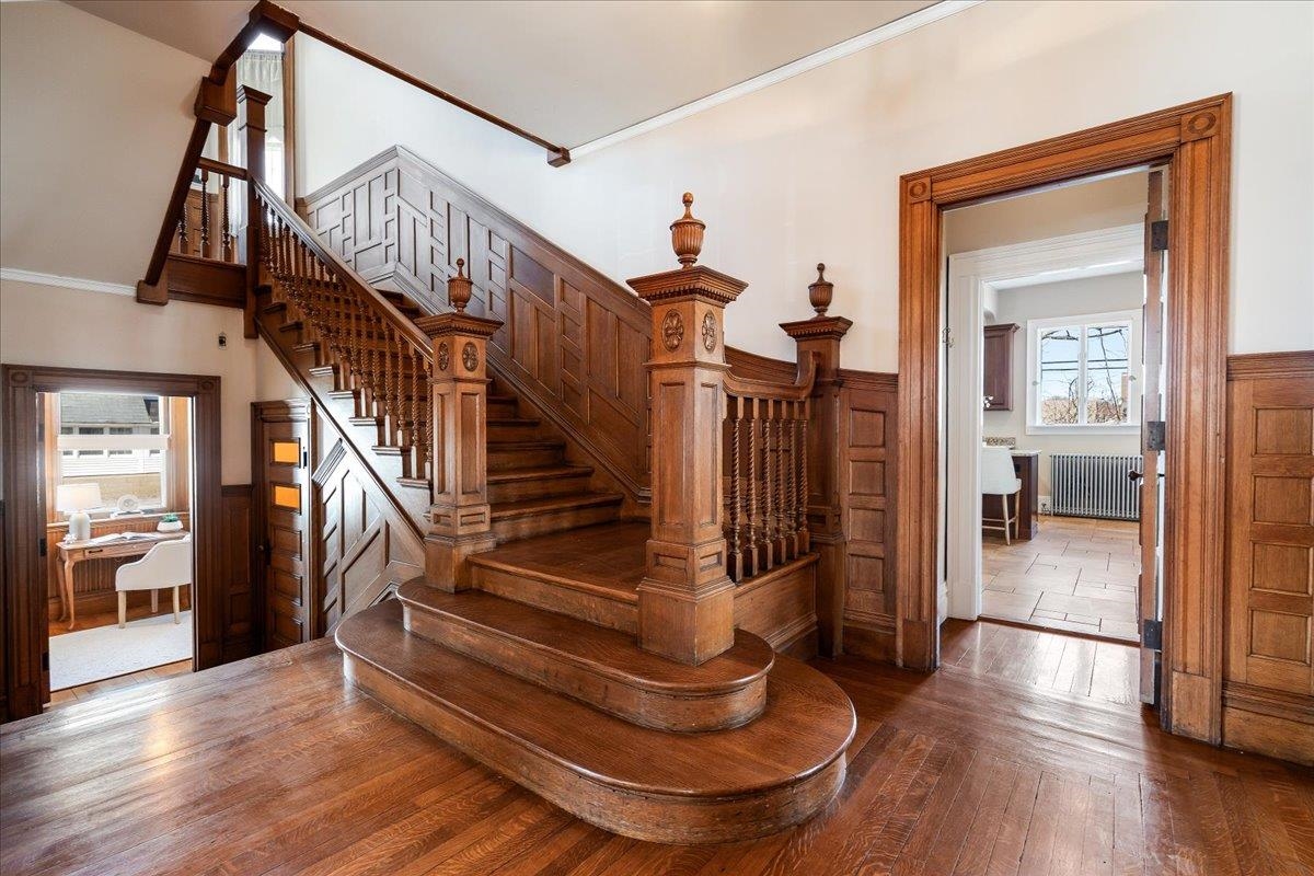 Manchester, New Hampshire, 03104, United States, 5 Bedrooms Bedrooms, ,6 BathroomsBathrooms,Residential,For Sale,1779351