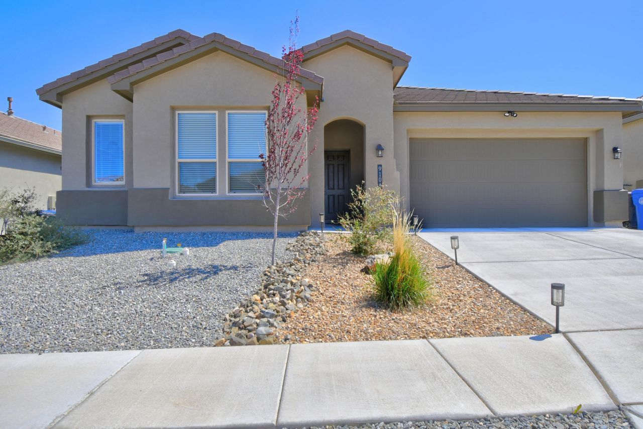 Albuquerque, New Mexico, 87114, United States, 4 Bedrooms Bedrooms, ,3 BathroomsBathrooms,Residential,For Sale,1817446