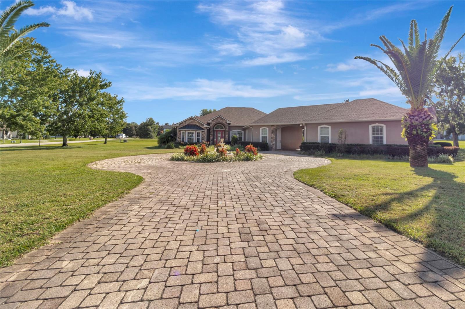 GROVELAND, Florida, 34736, United States, 4 Bedrooms Bedrooms, ,4 BathroomsBathrooms,Residential,For Sale,1917784