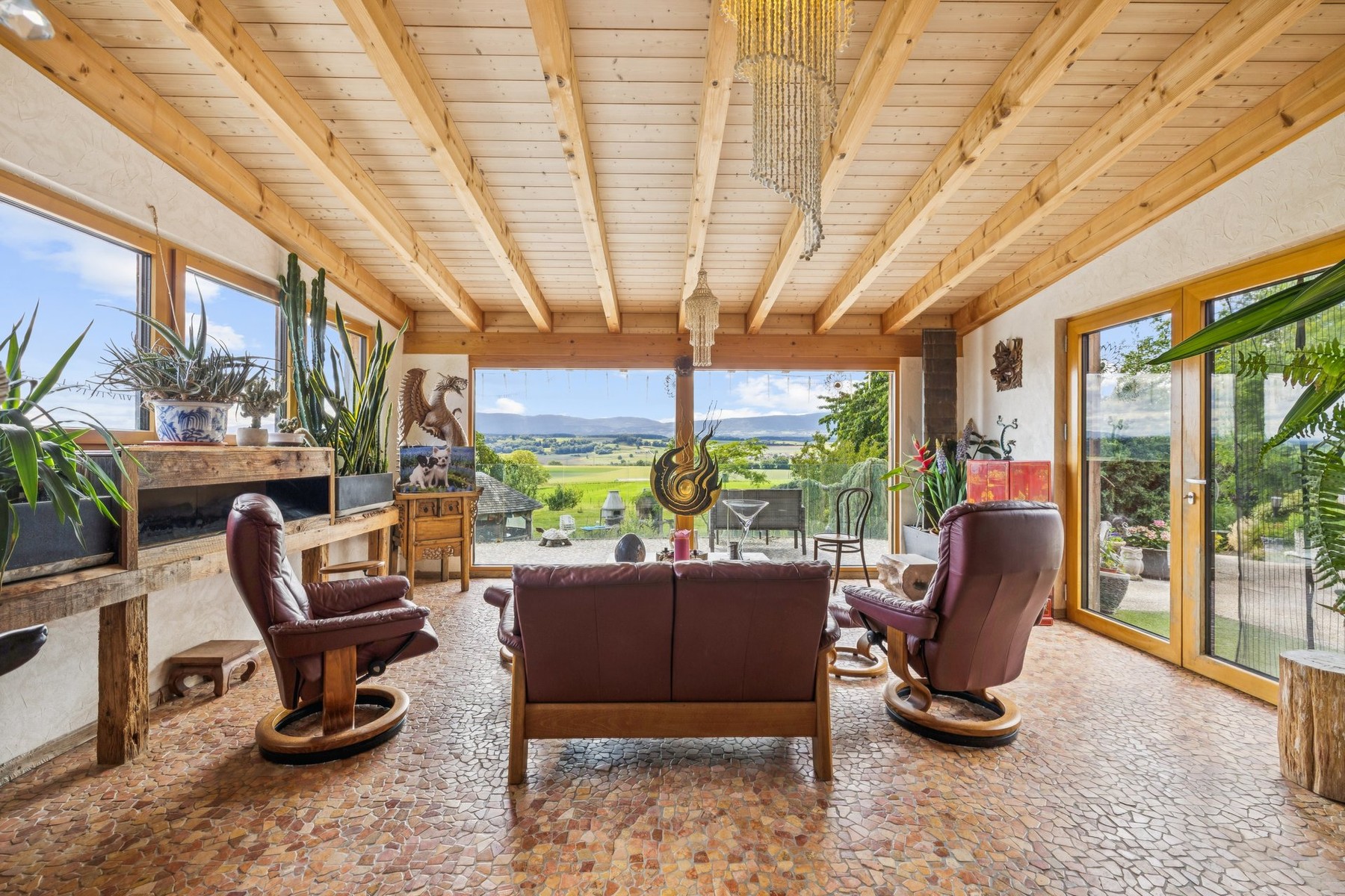  A beautiful estate with two homes nestled in the heart of nature - 物件實景
