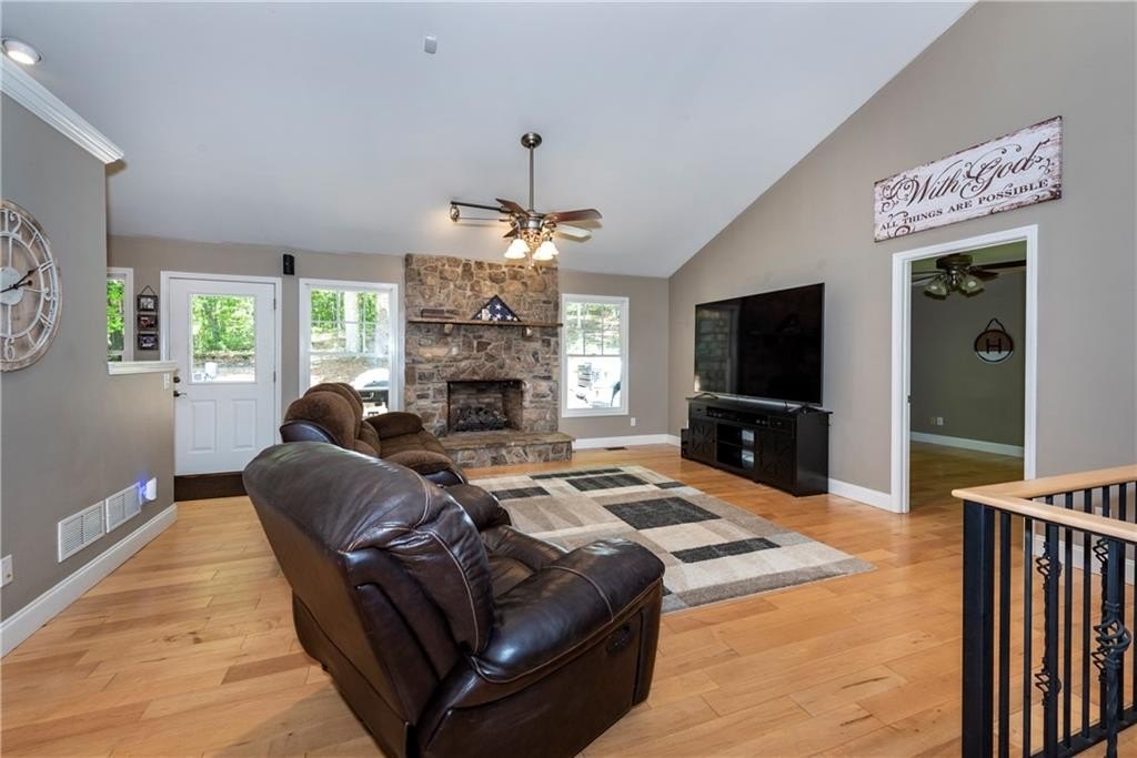 Jasper, Georgia, 30143, United States, 3 Bedrooms Bedrooms, ,3 BathroomsBathrooms,Residential,For Sale,1974102