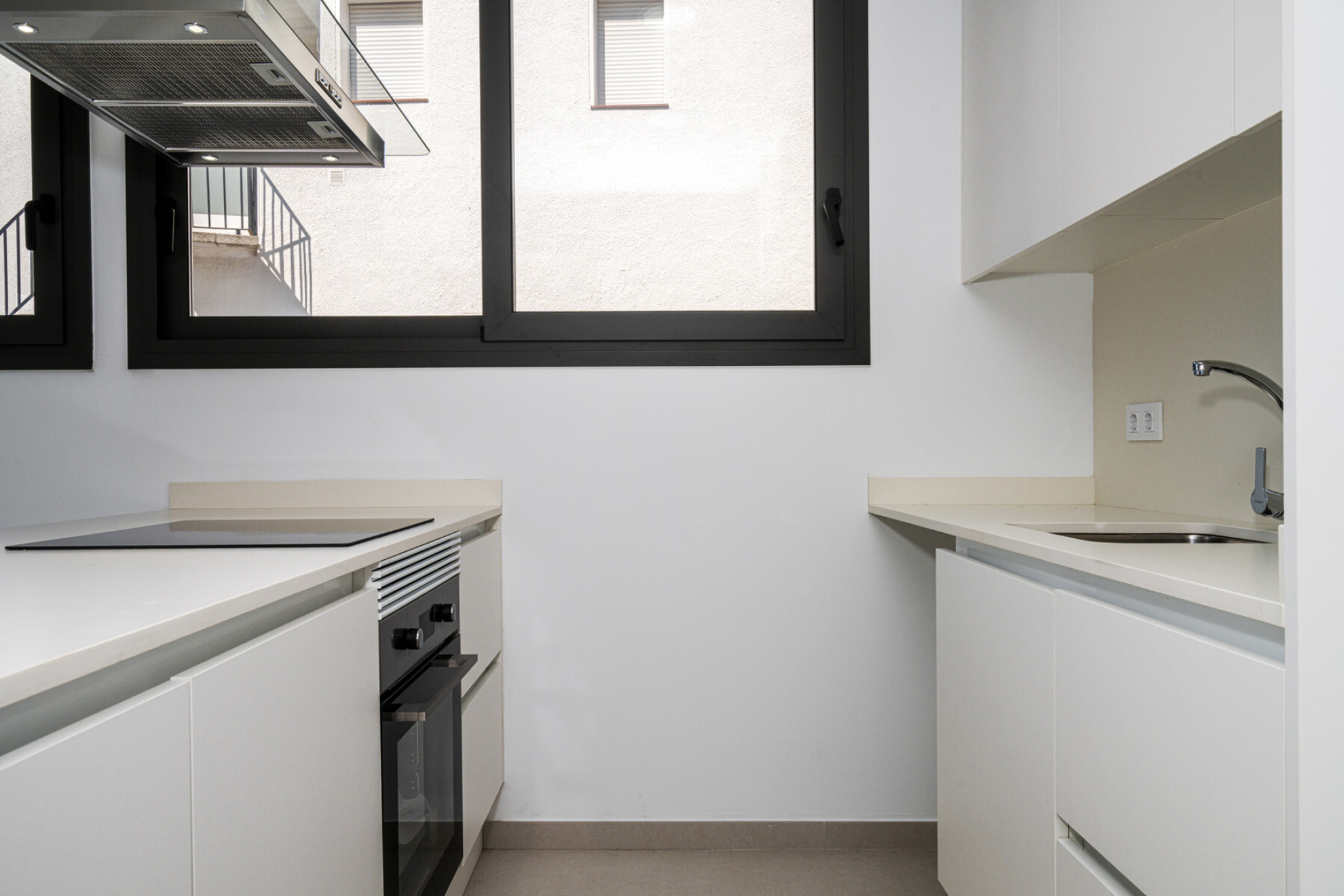  New minimalist building in Requesens - Empuriabrava - 物件實景
