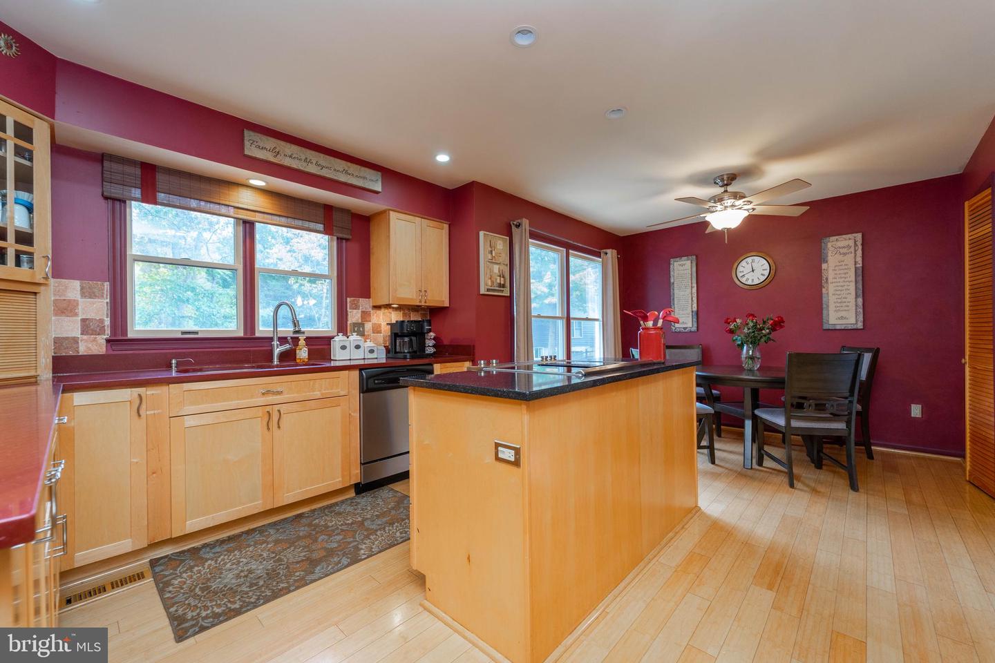 Annapolis, Maryland, 21403, United States, 4 Bedrooms Bedrooms, ,3 BathroomsBathrooms,Residential,For Sale,1988002