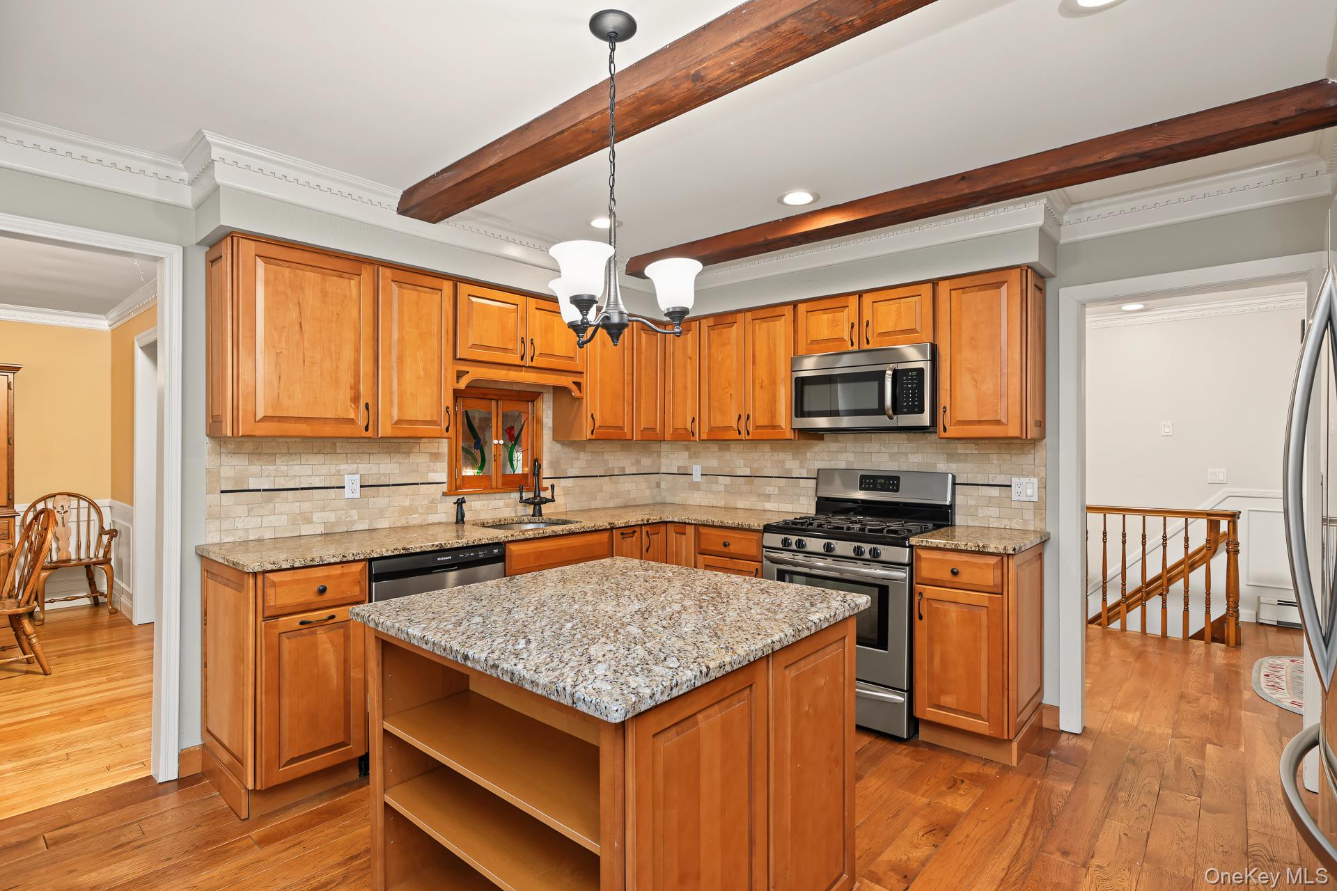  9 Great Oak Road, Saint James, NY, 11780 - 物件實景