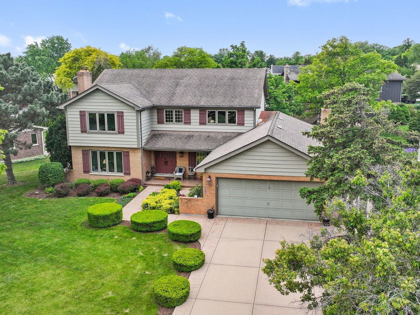 Oak Brook, Illinois, 60523, United States, 5 Bedrooms Bedrooms, ,3 BathroomsBathrooms,Residential,For Sale,1944795
