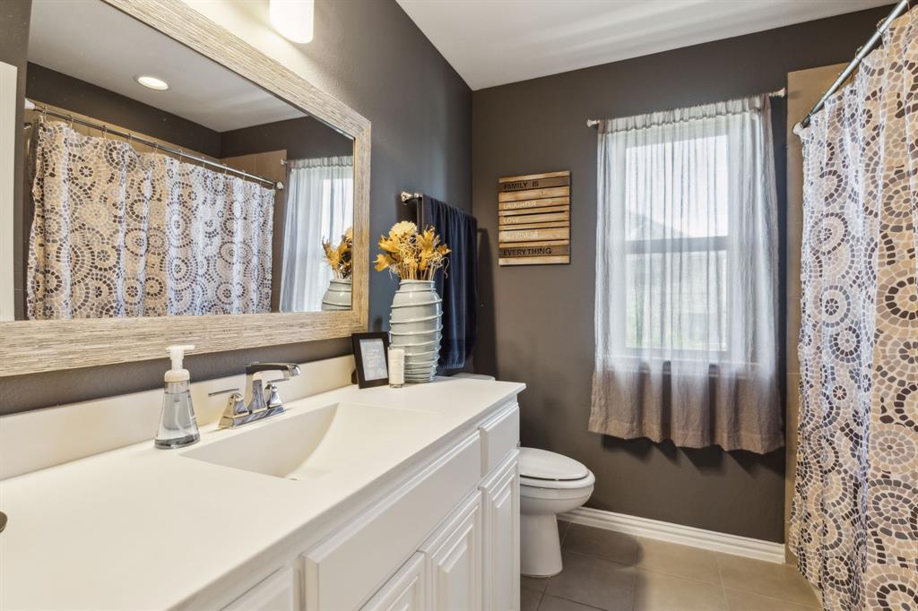 Wylie, Texas, 75098, United States, 5 Bedrooms Bedrooms, ,4 BathroomsBathrooms,Residential,For Sale,1828250