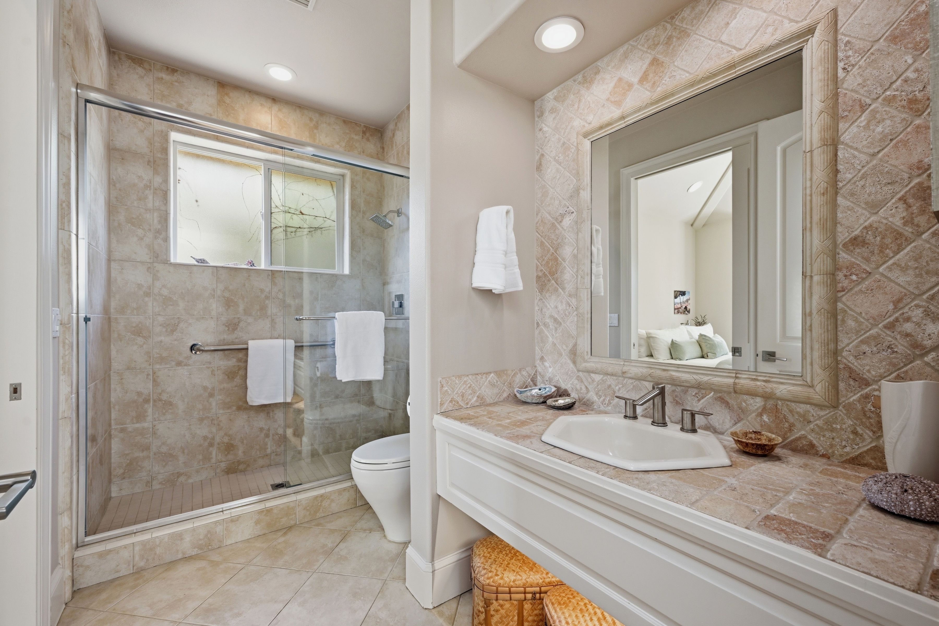  1418 Rosewood Avenue - 物件實景