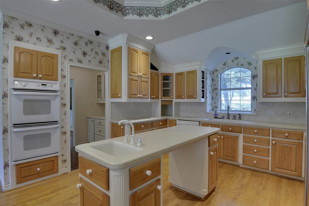 Arlington, Texas, 76015, United States, 4 Bedrooms Bedrooms, ,3 BathroomsBathrooms,Residential,For Sale,1984370