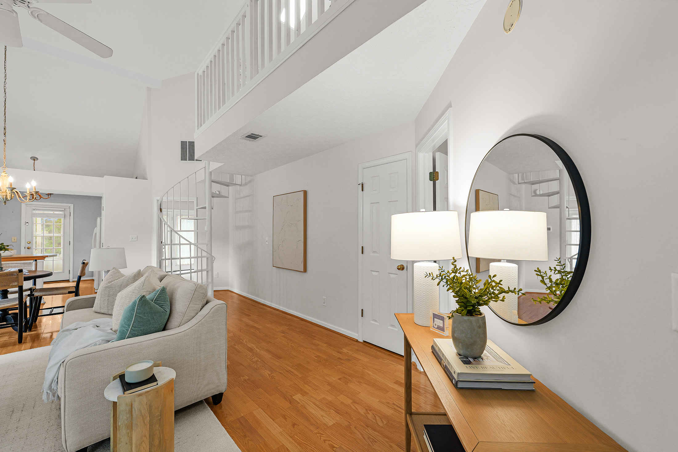  Effortless Living in Charming Alpharetta Home - 物件實景