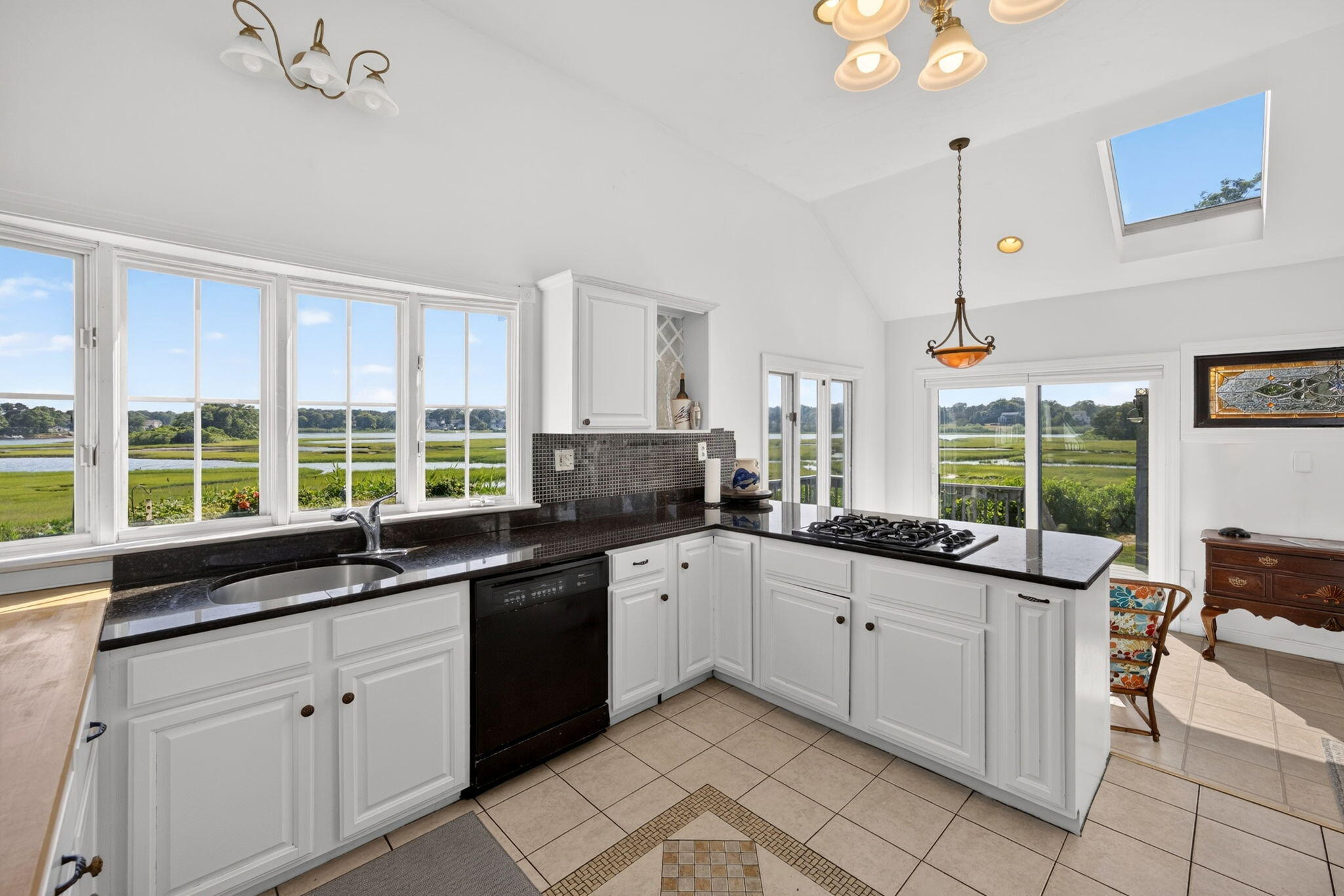  21 Kens Way Street, West Yarmouth, MA, 02673 - 物件實景