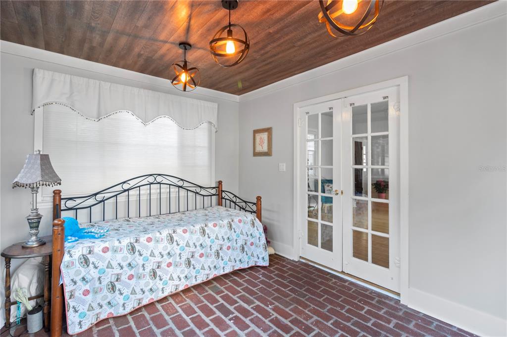 Sarasota, Florida, 34243, United States, 3 Bedrooms Bedrooms, ,3 BathroomsBathrooms,Residential,For Sale,1796778