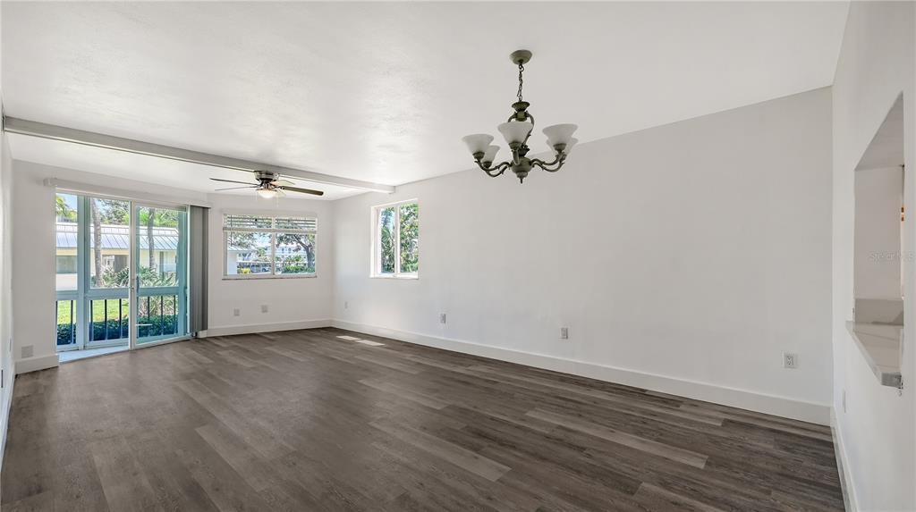 Sarasota, Florida, 34236, United States, 2 Bedrooms Bedrooms, ,2 BathroomsBathrooms,Residential,For Sale,1932959