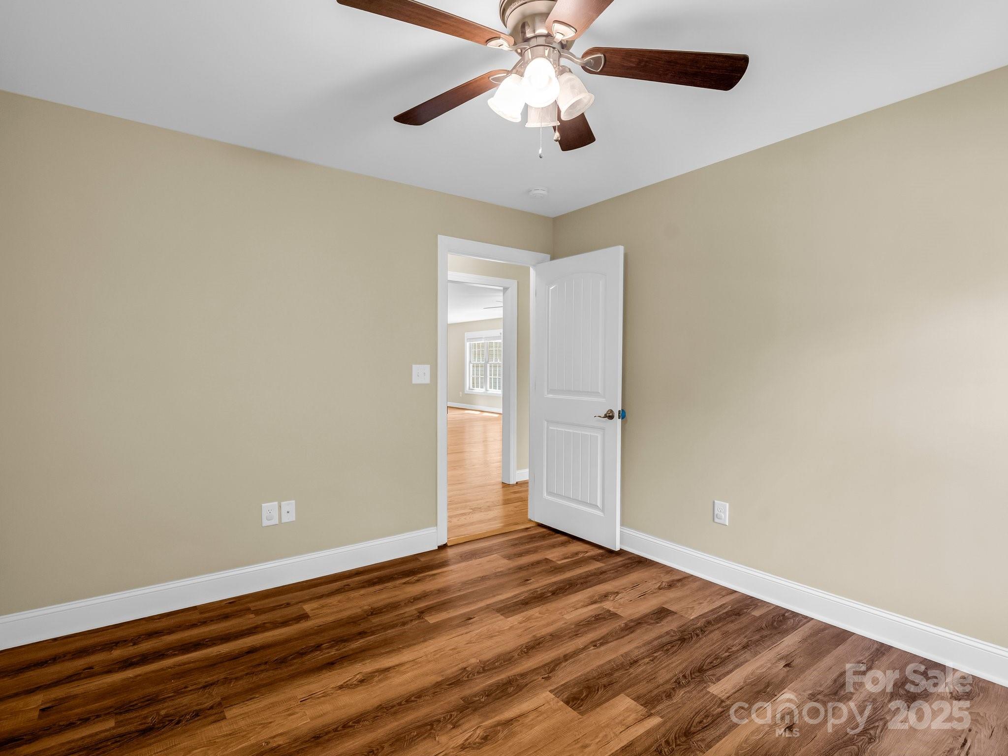 Lincolnton, North Carolina, 28092, United States, 3 Bedrooms Bedrooms, ,3 BathroomsBathrooms,Residential,For Sale,2005989