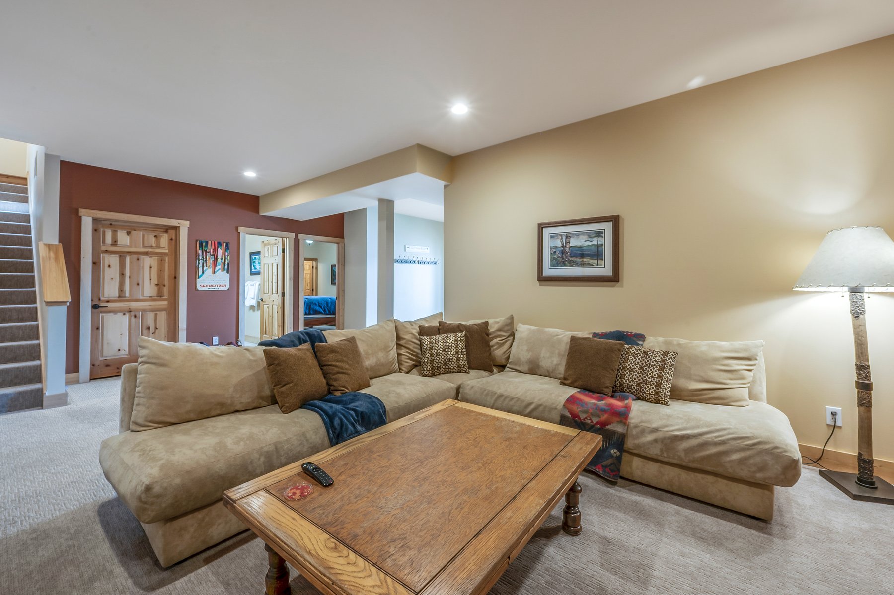 Sagle, Idaho, 83860, United States, 5 Bedrooms Bedrooms, ,6 BathroomsBathrooms,Residential,For Sale,1978919