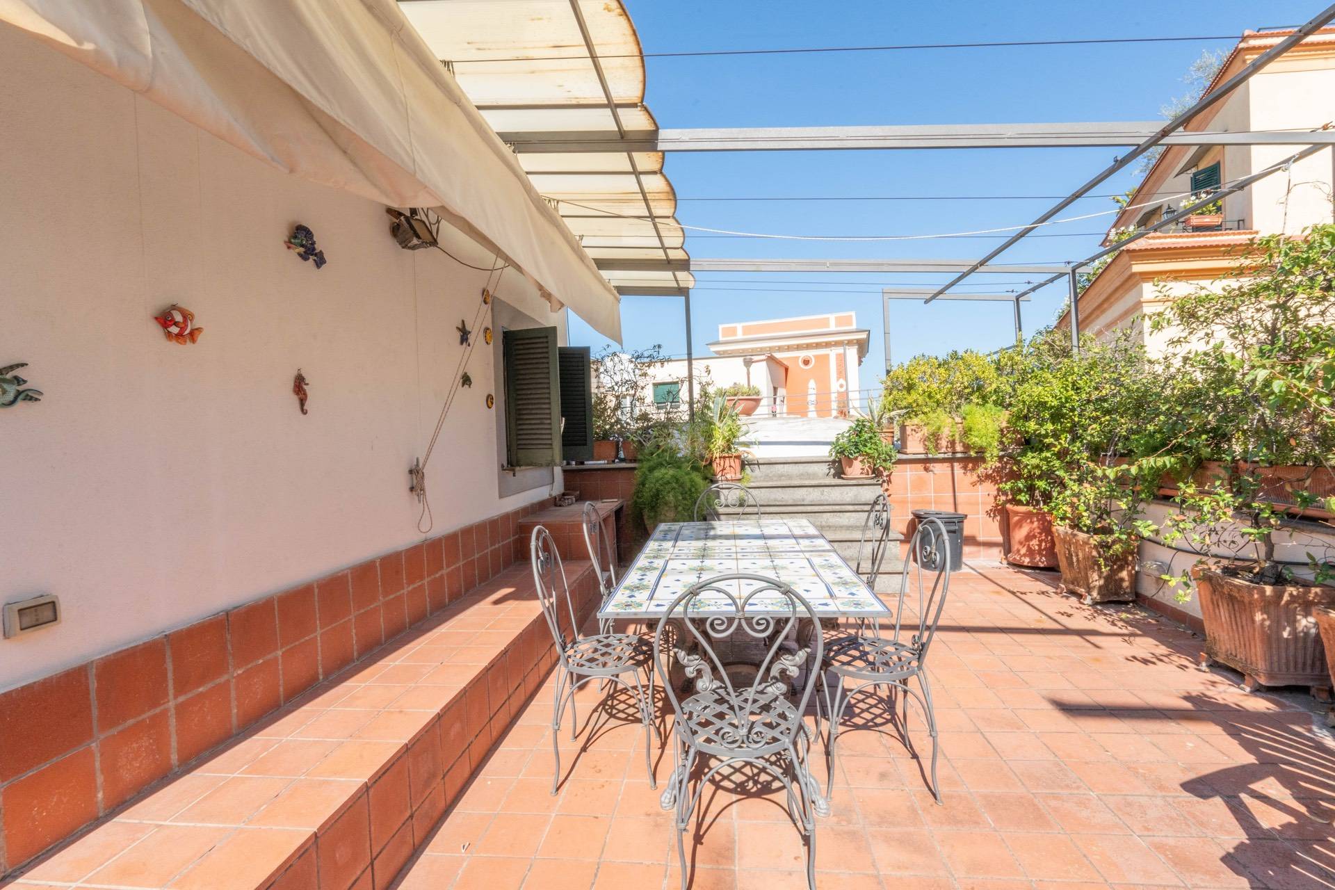 piazza seiano, Vico Equense, Napoli, 80069, IT, 4 Bedrooms Bedrooms, ,4 BathroomsBathrooms,Residential,For Sale,piazza seiano,1629621