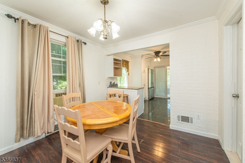 Pompton Lakes Boro, New Jersey, 07442, United States, 3 Bedrooms Bedrooms, ,3 BathroomsBathrooms,Residential,For Sale,1875678