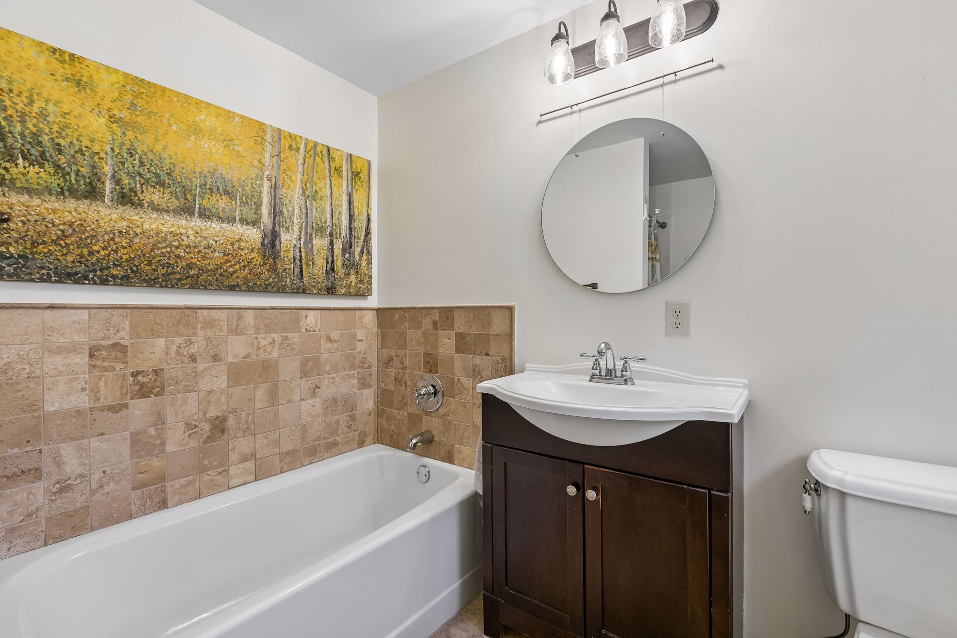  Resort-Style Living with Spectacular Pool and Thoughtfully Designed Spaces - 物件實景