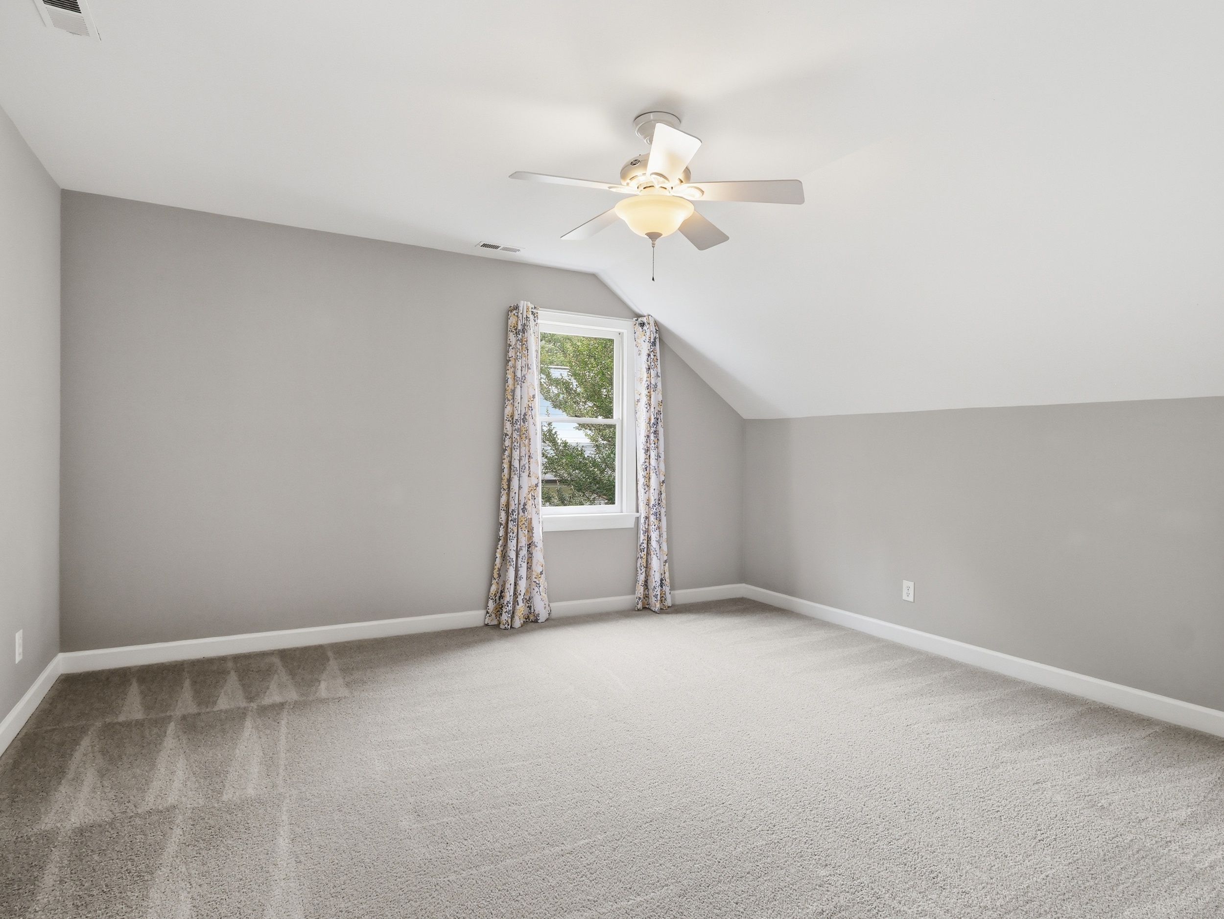  103 Whisper Creek Court, Cary, NC 27513 - 物件實景