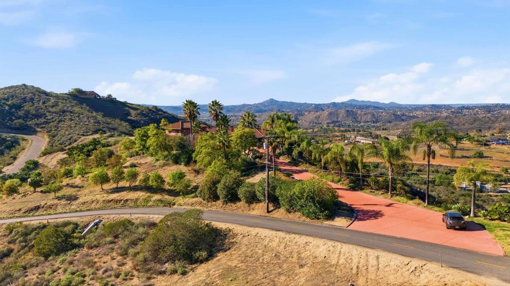 Jamul, California, 91935, United States, 5 Bedrooms Bedrooms, ,5 BathroomsBathrooms,Residential,For Sale,2005429