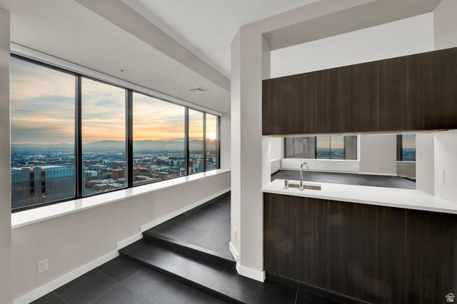 Salt Lake City, Utah, 84101, United States, 3 Bedrooms Bedrooms, ,4 BathroomsBathrooms,Residential,For Sale,2005313