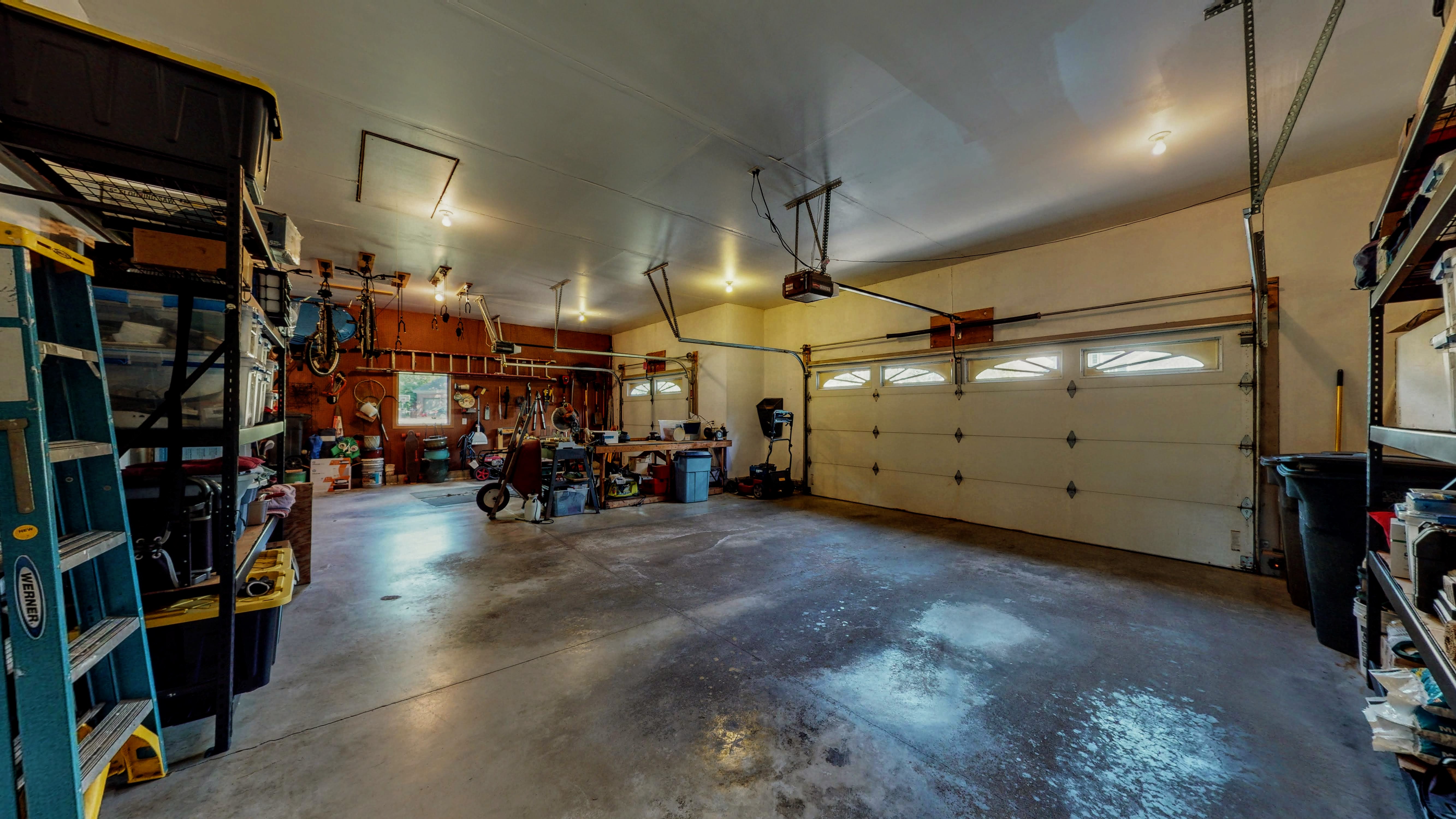 Jefferson, Wisconsin, 53549, United States, 4 Bedrooms Bedrooms, ,4 BathroomsBathrooms,Residential,For Sale,1984363