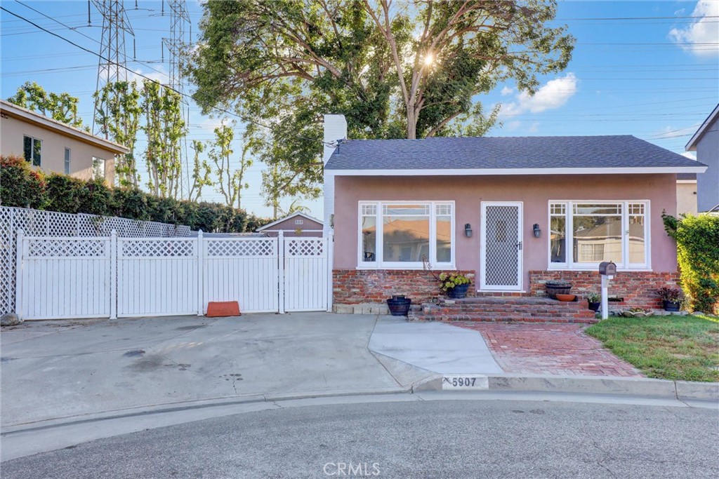 Lakewood, California, 90713, United States, 2 Bedrooms Bedrooms, ,1 BathroomBathrooms,Residential,For Sale,1943590