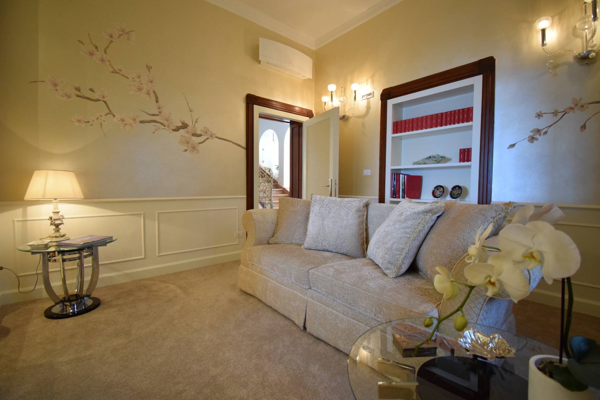 Desenzano del Garda, Brescia, 25015, IT, 4 Bedrooms Bedrooms, ,4 BathroomsBathrooms,Residential,For Sale,1826447