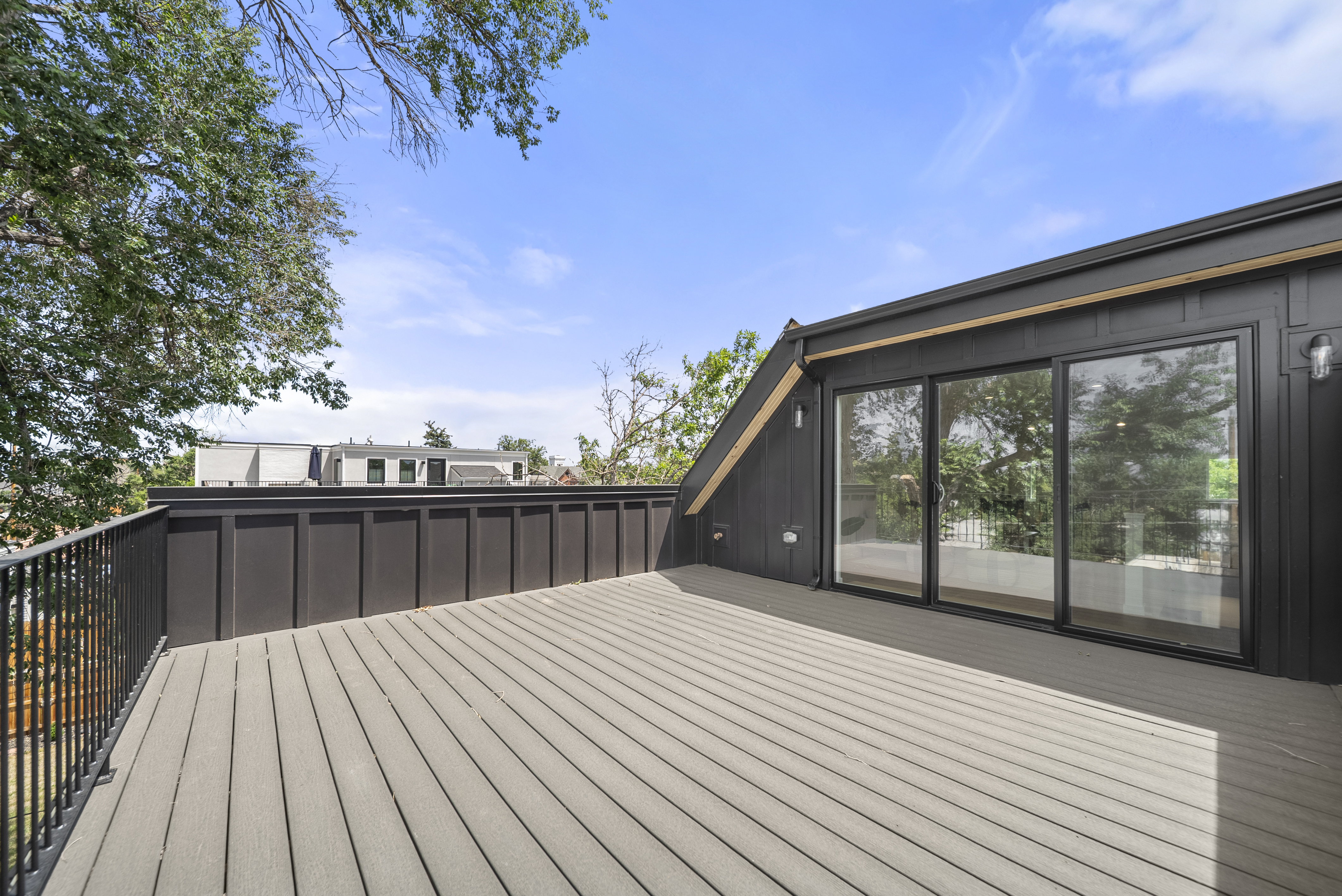  Newly Constructed Residence Redefines Modern Living - 物件實景